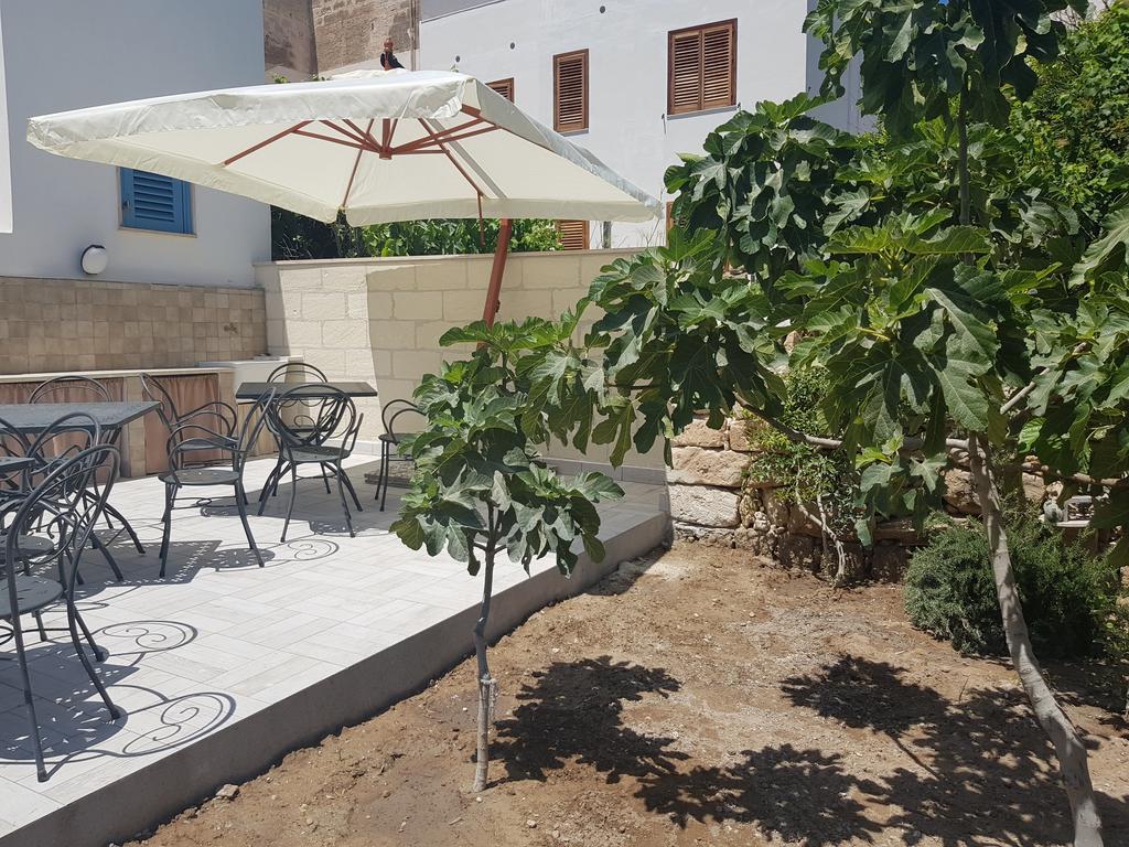 Poggiamico Guest House Фавиняна Екстериор снимка