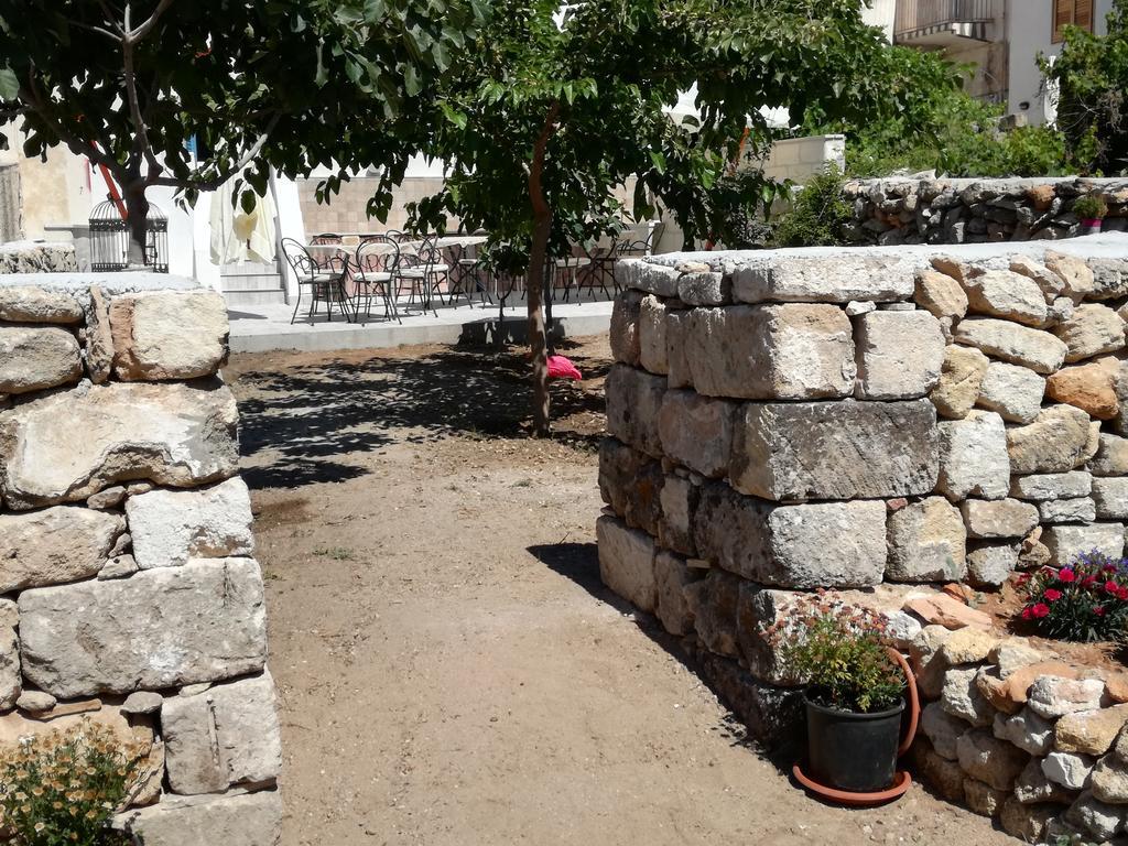 Poggiamico Guest House Фавиняна Екстериор снимка