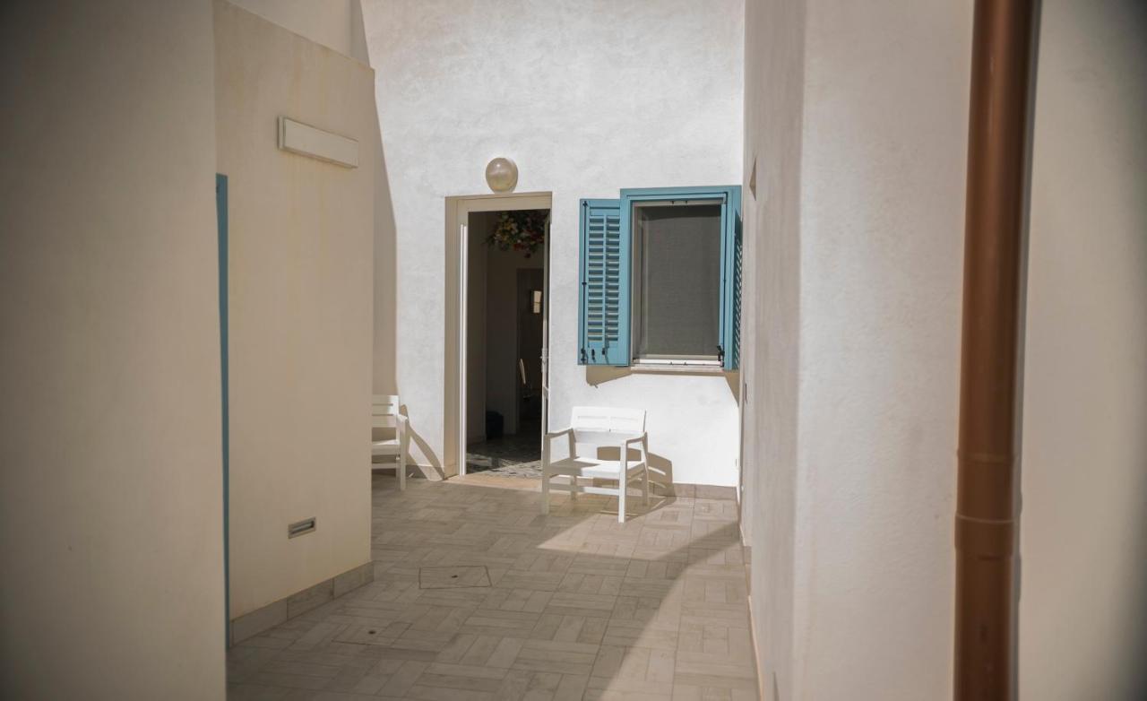 Poggiamico Guest House Фавиняна Екстериор снимка